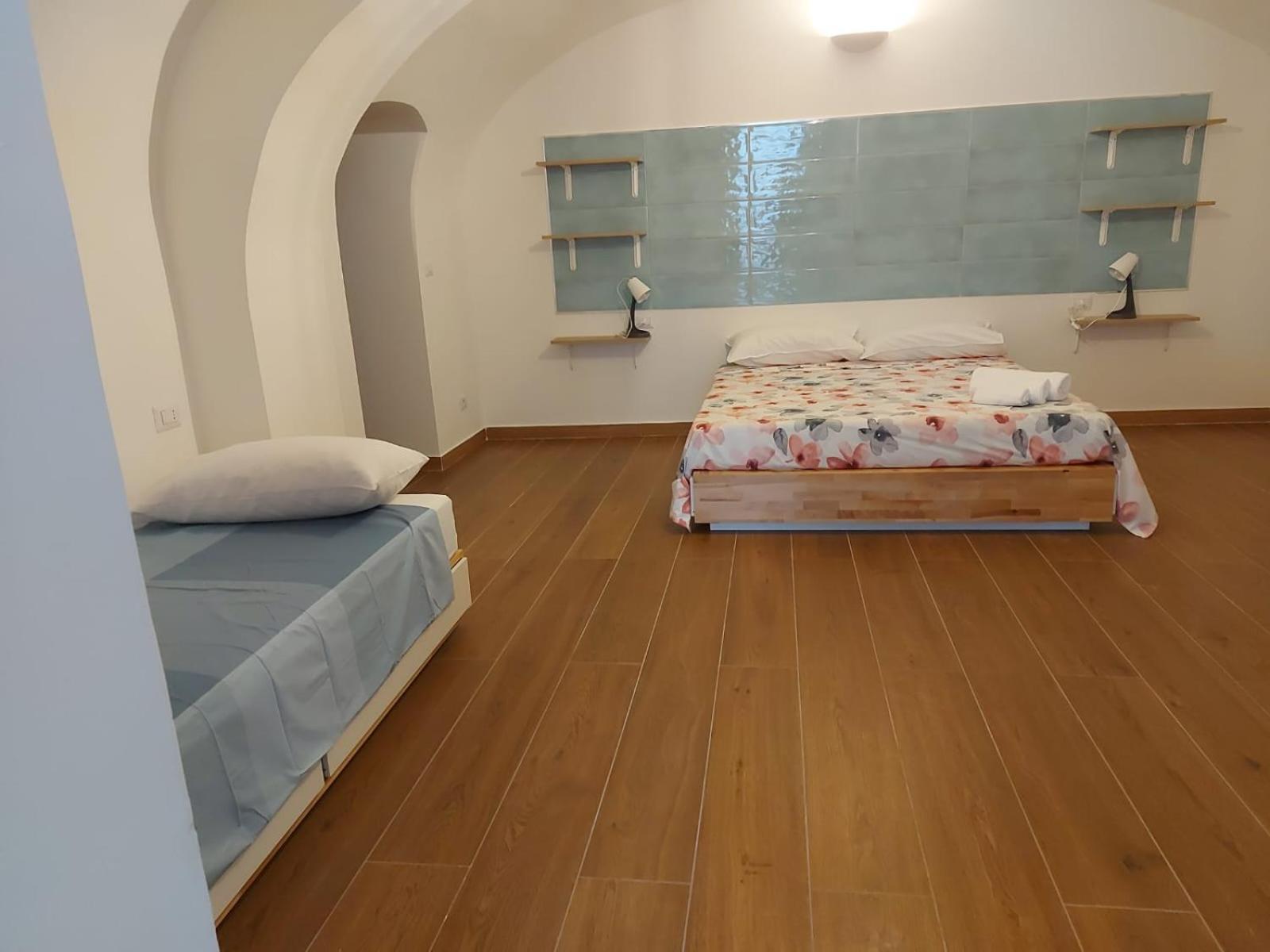 Characteristic Garibaldi Appartement Bari Buitenkant foto