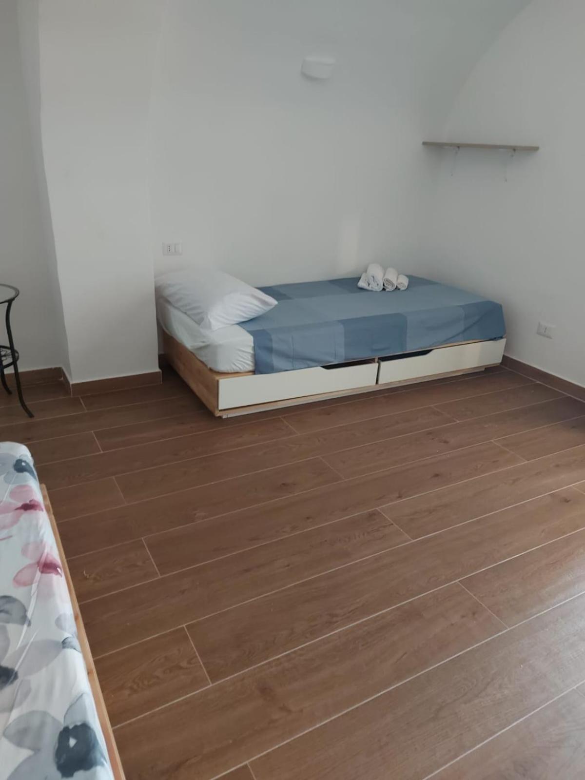 Characteristic Garibaldi Appartement Bari Buitenkant foto