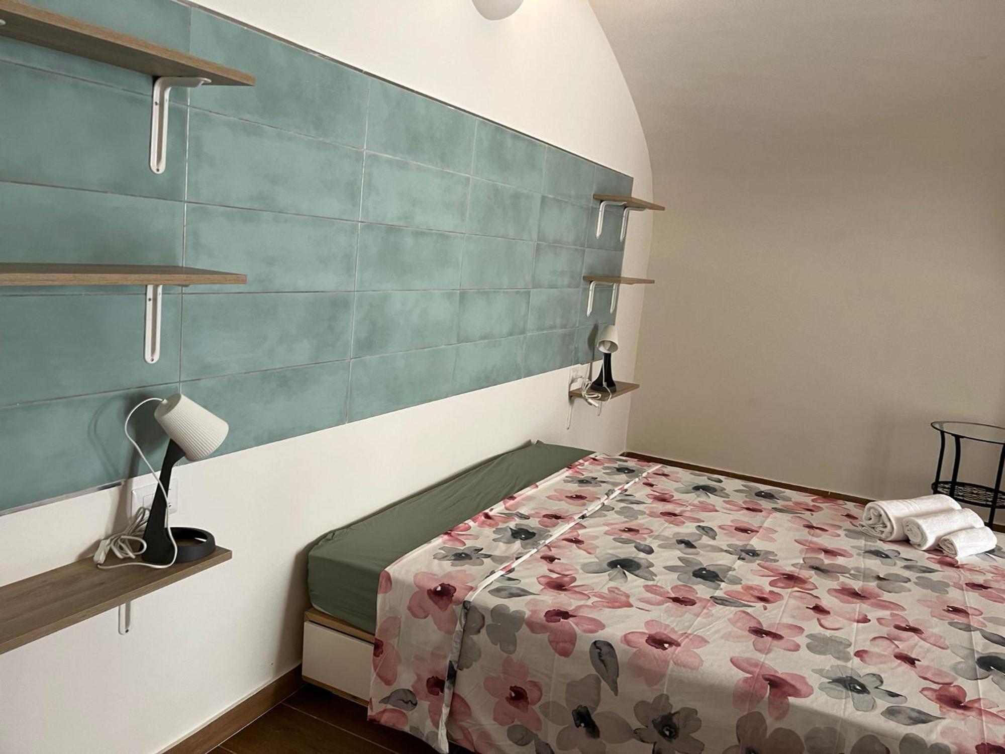 Characteristic Garibaldi Appartement Bari Buitenkant foto